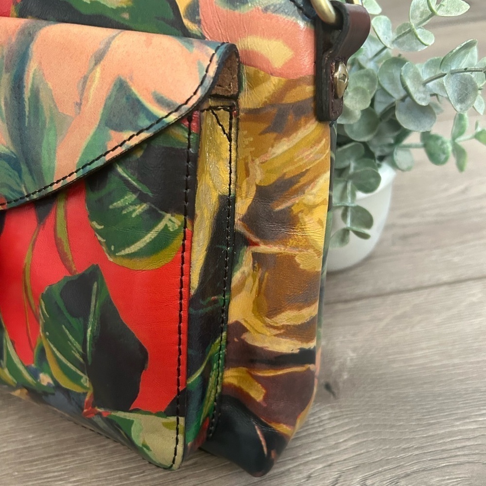 PATRICIA NASH Crossbody Purse with Floral Print - Picture 4 of 11